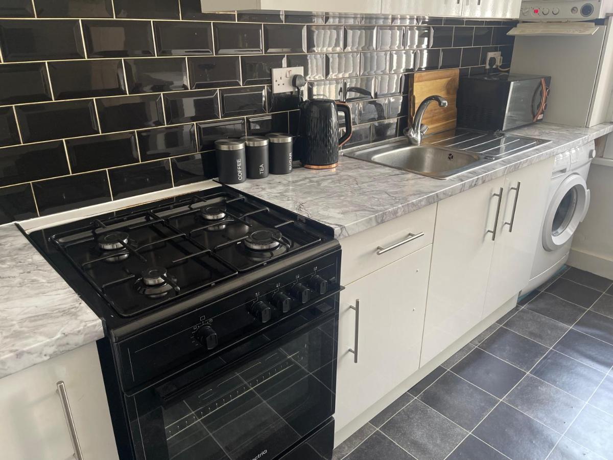 Wizards Corner Spacious 3 Bed Near Watford Junction エクステリア 写真